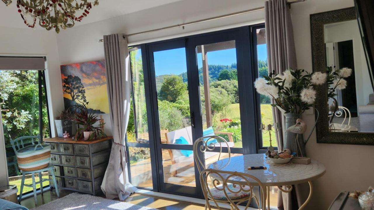 Boutique Art Retreat Hotel Upper Hutt Eksteriør billede