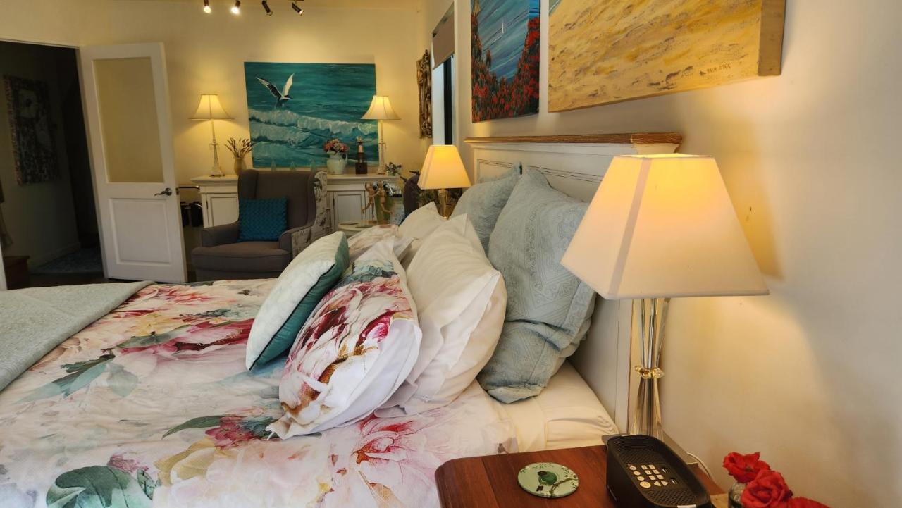 Boutique Art Retreat Hotel Upper Hutt Eksteriør billede